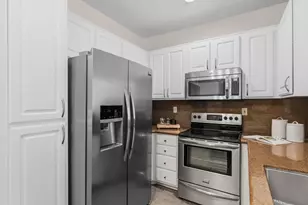 2150 Camino De La Reina, San Diego, CA 92108 - Photo 9