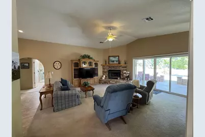  9770 Middlecoff Ct, Desert Hot Springs, CA 92240 - Photo 7