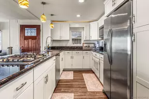 1010 E Bobier Dr, Vista, CA 92084 - Photo 1
