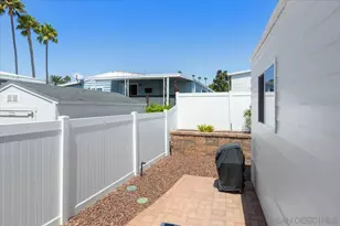 7220 San Benito St, Carlsbad, CA 92011 - Photo 17