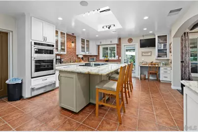  9865 Edgelake Drive, La Mesa, CA 91941 - Photo 15