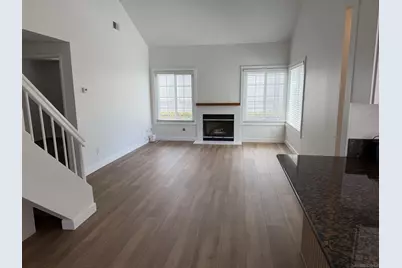  318 Riverview Way, Oceanside, CA 92057 - Photo 3