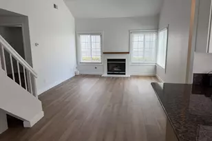 318 Riverview Way, Oceanside, CA 92057 - Photo 3