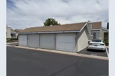  318 Riverview Way, Oceanside, CA 92057 - Photo 9