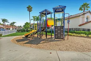 1861 Avenida Segovia, Oceanside, CA 92056 - Photo 37