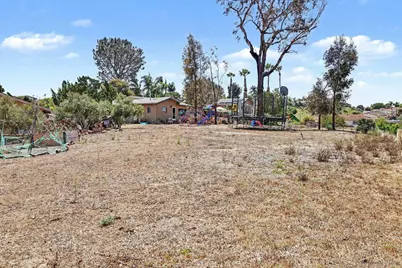  759-63 Santa Victoria, Solana Beach, CA 92075 - Photo 29