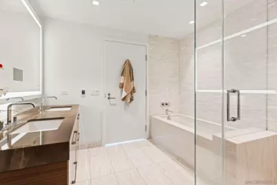  888 W E Street #2004, San Diego, CA 92101 - Photo 19