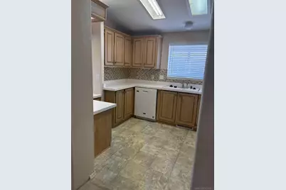  4838 1/2 Old Cliffs Road, San Diego, CA 92120 - Photo 9