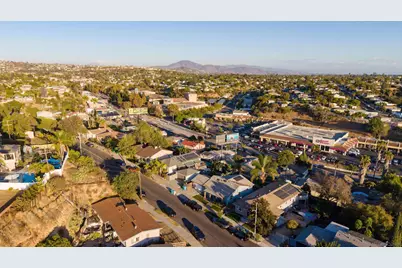  6475 Malcolm Dr, San Diego, CA 92115 - Photo 3