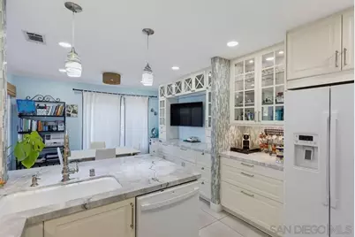  2369 Caminito Seguro, San Diego, CA 92107 - Photo 7