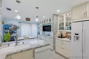 2369 Caminito Seguro, San Diego, CA 92107 - Photo 7