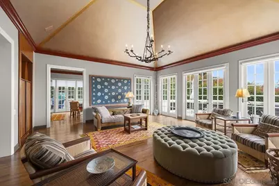  7612 Hillside Dr, La Jolla, CA 92037 - Photo 11