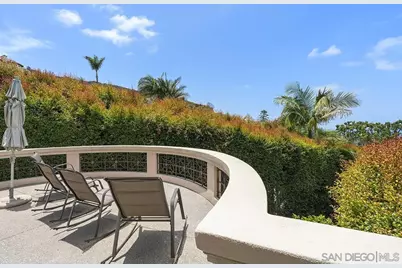  7612 Hillside Dr, La Jolla, CA 92037 - Photo 57