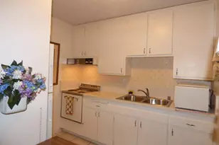 1645 Emerald St, San Diego, CA 92109 - Photo 5