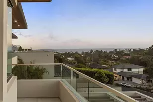 6349 Castejon, La Jolla, CA 92037 - Photo 19