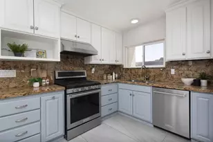 2956 Mission Village Dr, San Diego, CA 92123 - Photo 13