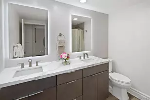 87 Kingston Ct, Coronado, CA 92118 - Photo 21