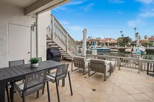 87 Kingston Ct, Coronado, CA 92118 - Photo 23