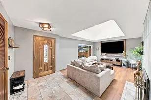 6885 Rockglen Ave, San Diego, CA 92111 - Photo 5