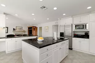 6184 Syracuse Way, San Diego, CA 92122 - Photo 13