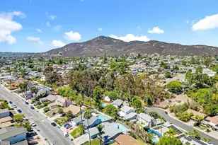 8782 Mulvaney Dr, San Diego, CA 92119 - Photo 33
