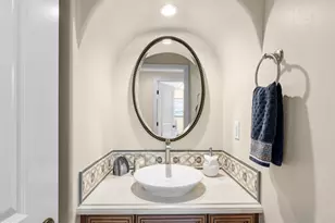 5437 Caminito Bayo, La Jolla, CA 92037 - Photo 17