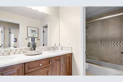  5437 Caminito Bayo, La Jolla, CA 92037 - Photo 23