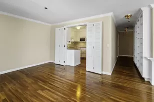 2130 Vallecitos, La Jolla, CA 92037 - Photo 7