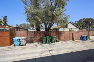 4667 Lotus St, San Diego, CA 92107 - Photo 45