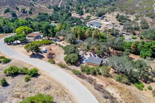 5710 Olive Hill Rd, Bonsall, CA 92003 - Photo 11