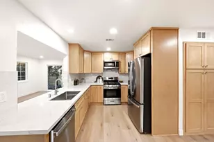 8113 Blythe Ct, San Diego, CA 92126 - Photo 11