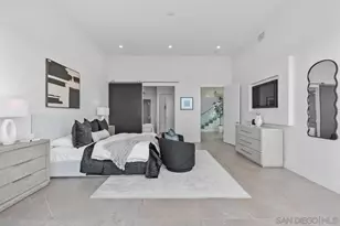 7546 Caminito Avola, La Jolla, CA 92037 - Photo 19