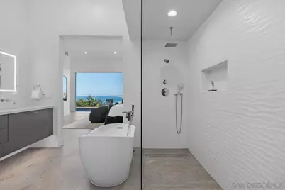  7546 Caminito Avola, La Jolla, CA 92037 - Photo 21