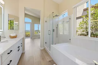  804 Calle Montera, Escondido, CA 92025 - Photo 35