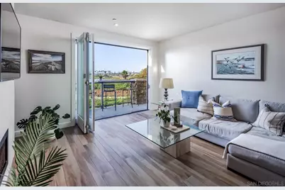  2351 Ocean St, Carlsbad, CA 92008 - Photo 17