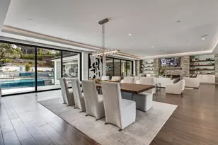 6389 Castejon, La Jolla, CA 92037 - Photo 11