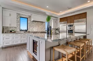 6389 Castejon, La Jolla, CA 92037 - Photo 23