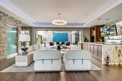  6389 Castejon, La Jolla, CA 92037 - Photo 5