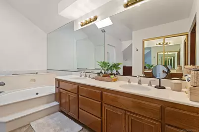  984 S Rim Crest Dr #7, Anaheim, CA 92807 - Photo 37
