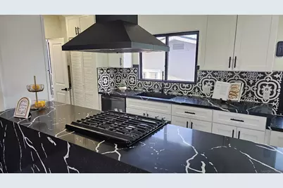  244 26th St, San Diego, CA 92102 - Photo 9