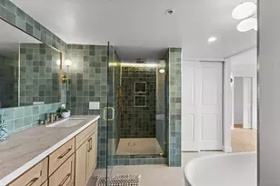 230 W Laurel St, San Diego, CA 92101 - Photo 3