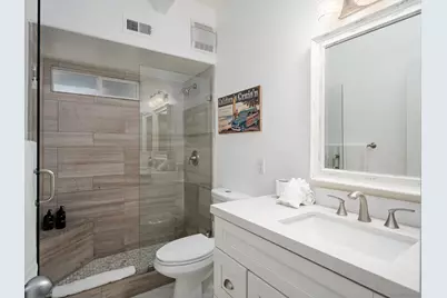  724 Seagirt Ct, San Diego, CA 92109 - Photo 13