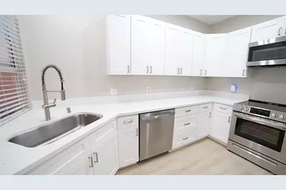  18563 Caminito Pasadero #403, San Diego, CA 92128 - Photo 3
