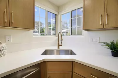  2877 Sanford Lane, Carlsbad, CA 92010 - Photo 11