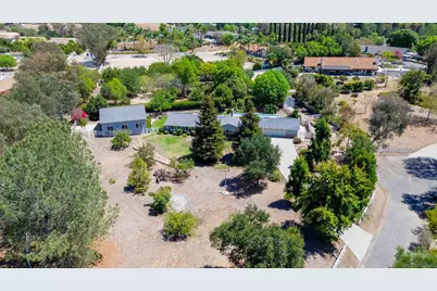  1044 Valentine Lane, Fallbrook, CA 92028 - Photo 37