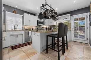 4874 Edgeware Rd, San Diego, CA 92116 - Photo 11