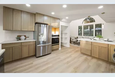 7001 Almaden Ln, Carlsbad, CA 92009 - Photo 11