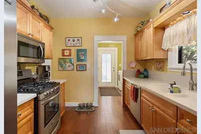  333 Randolph, Pomona, CA 91768 - Photo 15