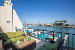 8 Antigua Ct, Coronado, CA 92118 - Photo 31