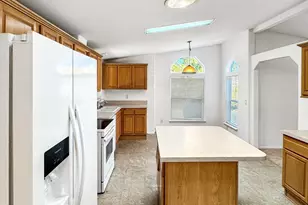 8975 Lawrence Welk Dr, Escondido, CA 92026 - Photo 9